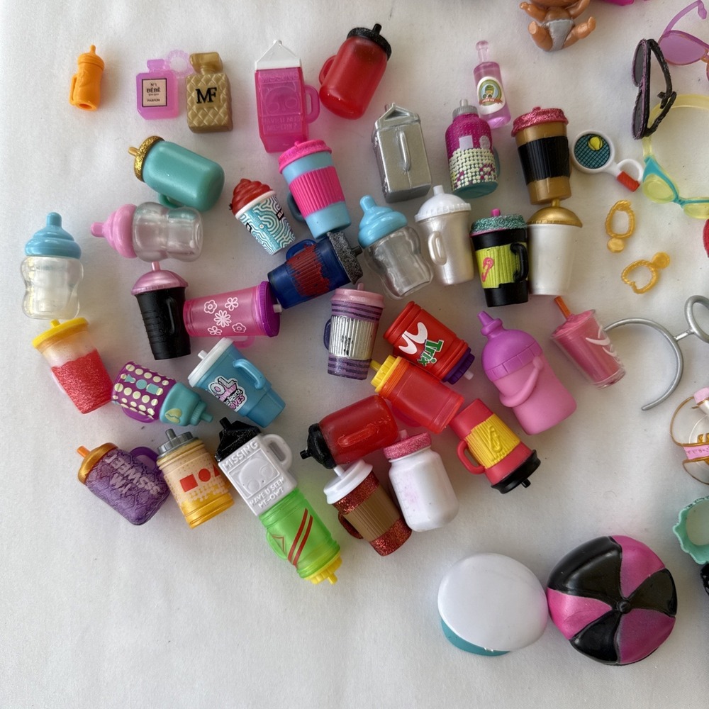 Lot Of Lol Dolls, Pets And Accessories Over 100 Dolls/ 200 Pieces - Picture 4 of 16